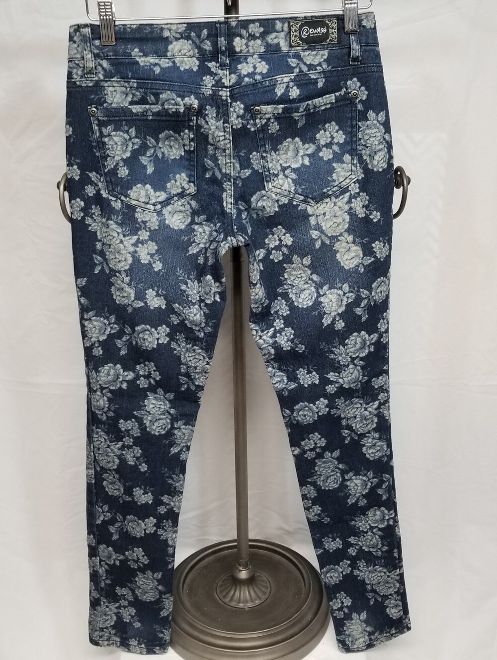Rewash Dark Wash Denim Floral Print Juniors Size 3 Low Rise Skinny Jeans - Picture 2 of 12
